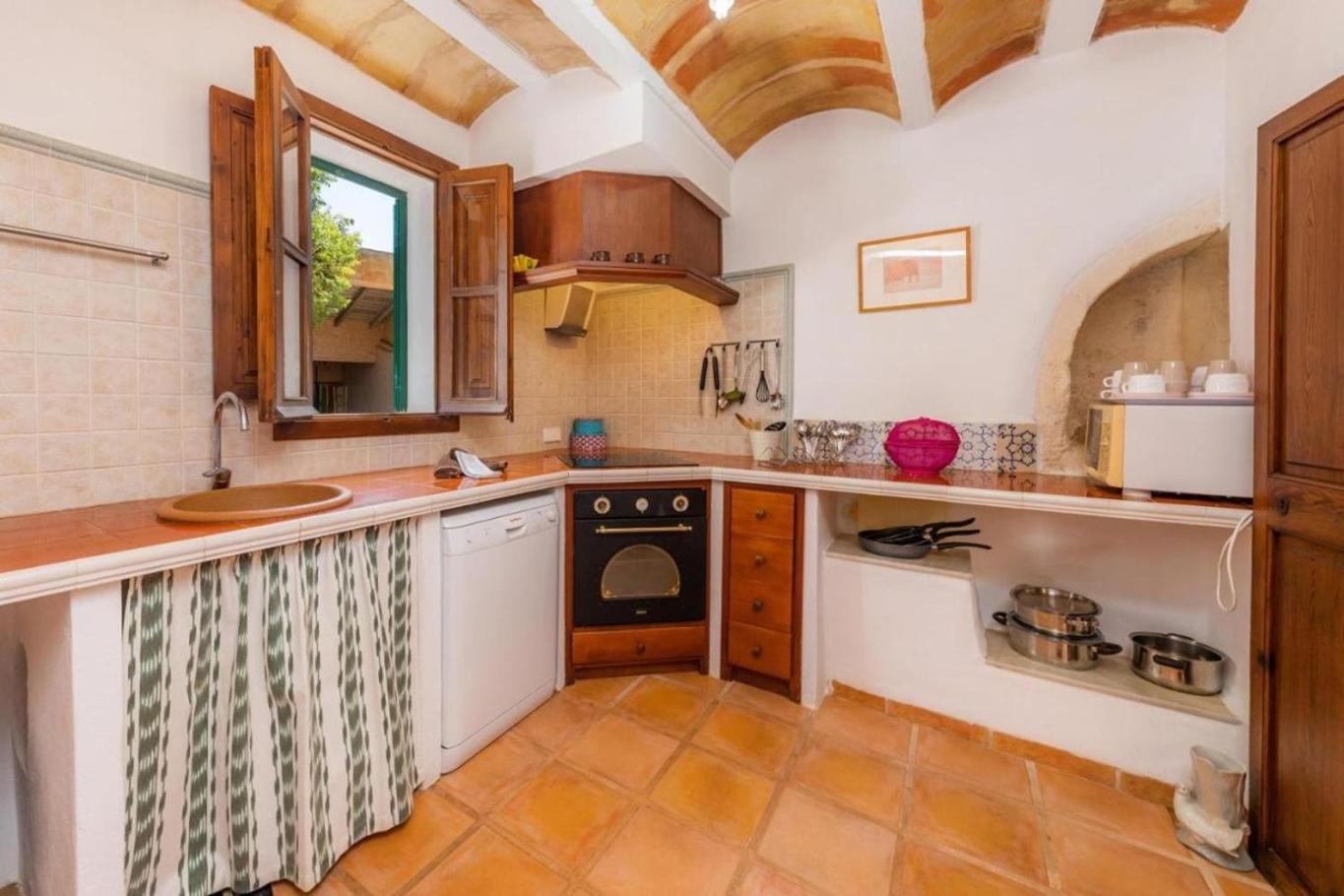 Es Rafalet Country house *